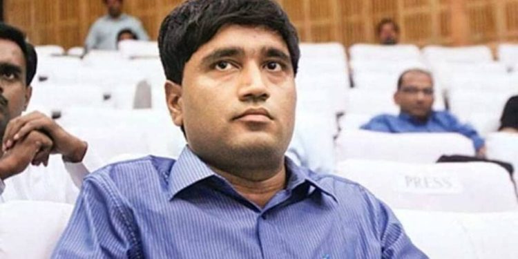 बड़ी खबर : 15वें जज ने भी आईएफएस अधिकारी संजीव चतुर्वेदी मामले मे सुनवाई से खुद को अलग किया