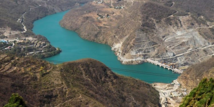 सावधान : टीएचडीसी ने छोड़ा बांध से पानी, निचले इलाके में रहने वालों से सतर्क रहने की अपील