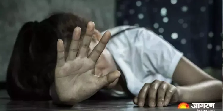 ब्रेकिंग : 7 साल की बच्ची से यौन शोषण का आरोपी मास्टर गिरफ्तार, दे रहा था धमकी