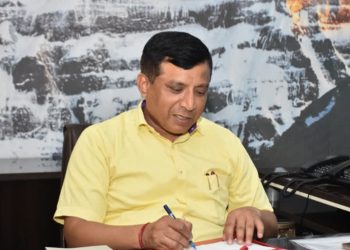 बड़ी खबर : सूचना महानिदेशक बंशीधर तिवारी ने सोशल मीडिया पर दुष्प्रचार करने वालों के खिलाफ दी तहरीर