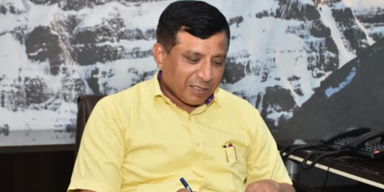 बड़ी खबर : सूचना महानिदेशक बंशीधर तिवारी ने सोशल मीडिया पर दुष्प्रचार करने वालों के खिलाफ दी तहरीर