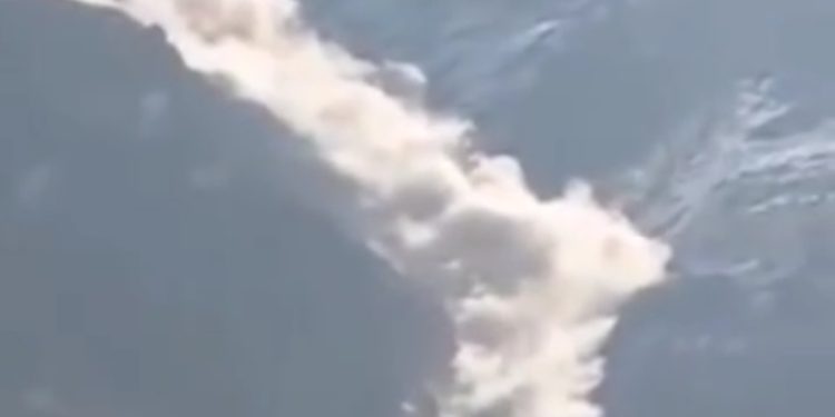 देखें वीडियो : बद्रीनाथ धाम में टूटा कंचन गंगा ग्लेशियर