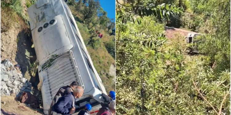 ब्रेकिंग : नरेंद्र नगर के पास भीषण बस हादसा, पांच की मौत 23 घायल