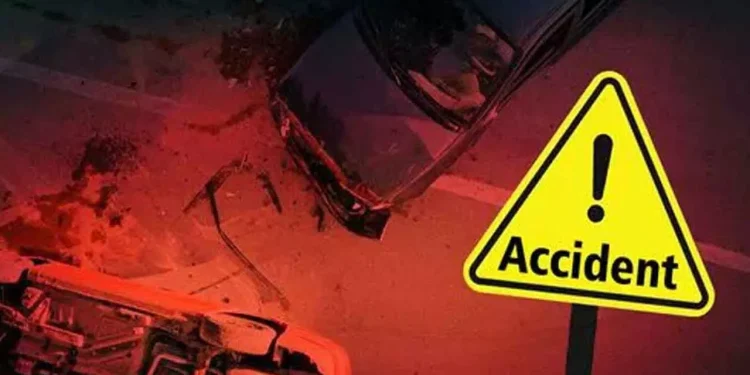 दुखद : यहां देर रात पर्यटकों से भरा वाहन खाई में गिरा, दो की मौत अन्य घायल