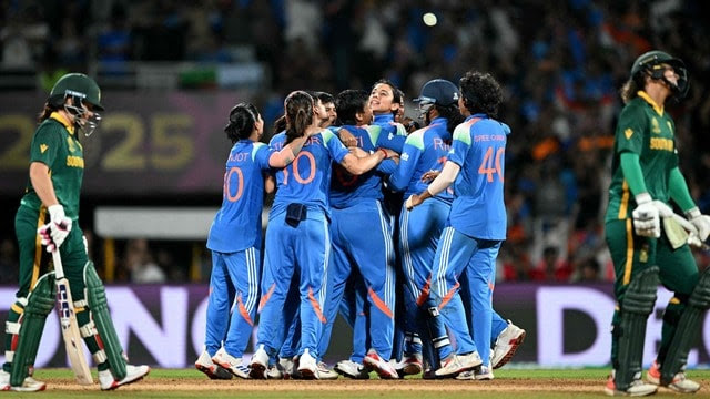 बड़ी खबर : भारतीय महिला टीम ने जीता विश्व कप