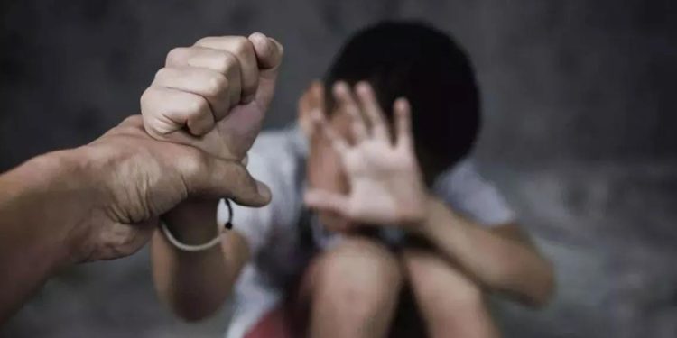 हरिद्वार : शिक्षक ने की छात्र की बेरहमी से पिटाई, नाबालिग दिल्ली एम्स रेफर