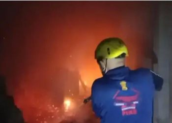 दुखद : यहां तम्बाकू गोदाम मे लगी भीषण आग, युवक जिंदा जला