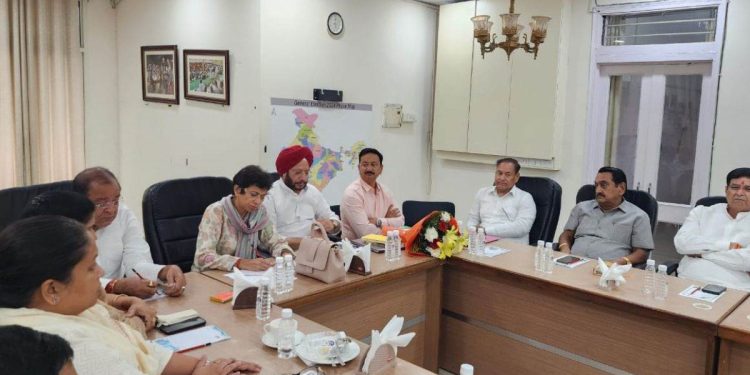 बड़ी खबर : दिल्ली में उत्तराखंड कांग्रेस के नेताओं की बैठक के दौरान हुई हाथापाई,  मचा हंगामा