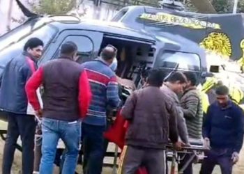 दहशत : गुलदार के हमले में घास लेने गई एक और महिला घायल, गंभीर हालत में एयरलिफ्ट कर एम्स किया रेफर