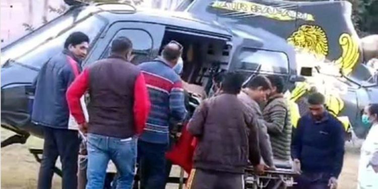 दहशत : गुलदार के हमले में घास लेने गई एक और महिला घायल, गंभीर हालत में एयरलिफ्ट कर एम्स किया रेफर