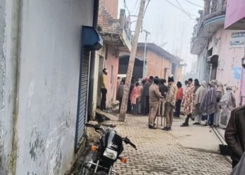 शर्मनाक : यहां मंदिर में घुसे असामाजिक तत्व, शिवलिंग किया खंडित