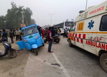 दुखद : यहां तेज रफ्तार ट्रक ने दो ऑटो को मारी टक्कर, आधा दर्जन घायल, चालक फरार