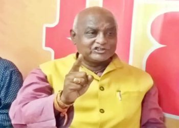 भाजपा विधायक के बिगड़े बोल : कहा आत्म संतुष्टि के कारण कुत्त्तों के साथ सोती हैं महिलाएं