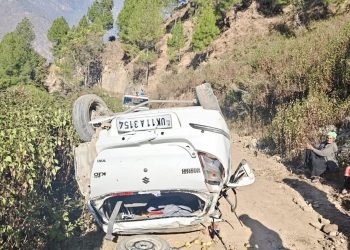 दुखद : उत्तराखंड में एक और सड़क हादसा, 150 मीटर गहरी खाई में गिरी कार चालक की मौके पर मौत