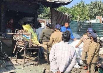 अतिक्रमण पर सख्ती : लालकुआं की 135 दुकानों पर लाल लगे निशान, 31 जनवरी के बाद होगा ध्वस्तीकरण