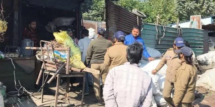 अतिक्रमण पर सख्ती : लालकुआं की 135 दुकानों पर लाल लगे निशान, 31 जनवरी के बाद होगा ध्वस्तीकरण