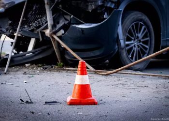 दुखद : बर्फबारी देखने गए तीन पर्यटकों की सड़क हादसे में मौत, पांच घायल