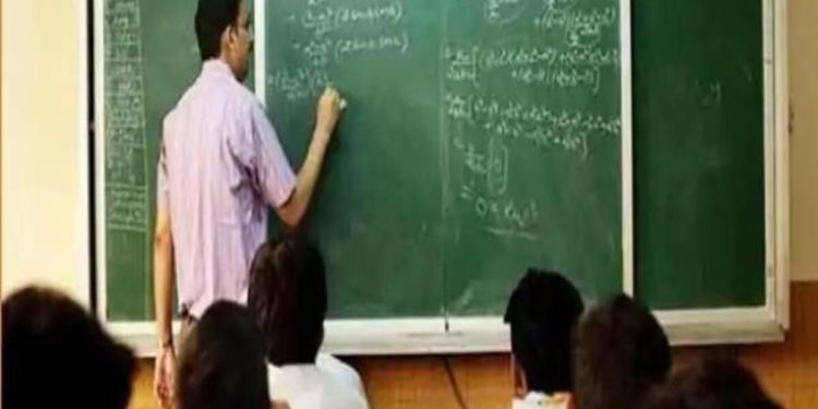 बड़ी खबर : शिक्षा विभाग में ट्रांसफर की सिफारिश करने वाले शिक्षकों की अब खैर नहीं, चिन्हित कर होगी कार्रवाई