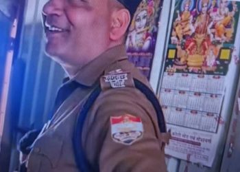 देखें वीडियो : ‘मित्र पुलिस’ की भूमिका पर उठे सवाल, यह क्या बोले केशव थलवाल और दरोगा चुप..!