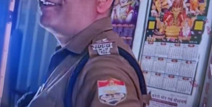 देखें वीडियो : ‘मित्र पुलिस’ की भूमिका पर उठे सवाल, यह क्या बोले केशव थलवाल और दरोगा चुप..!