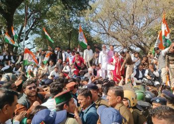 बड़ी खबर : बिगड़ती कानून व्यवस्था और बेरोजगारी पर कांग्रेस का हल्ला बोल, परेड ग्राउंड में उमड़ा कांग्रेसियों का जन सैलाब