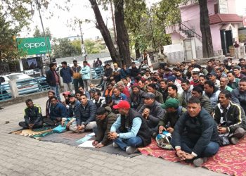 आक्रोश : अब आर-पार की लड़ाई के मूड मे जल संस्थान/पेयजल संविदा कर्मी, सरकार को दी दो टूक चेतावनी