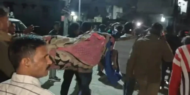 बड़ी खबर : यहां बाघ के हमले में दो की मौत के बाद डीएम ने किया डीएफओ को तलब