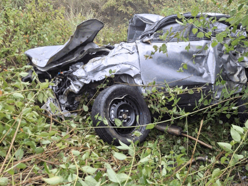 दुखद : फिर एक और वाहन दुर्घटना, तीन की मौत