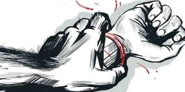 गजब : चार युवतियों ने किया पुरुष का बलात्कार