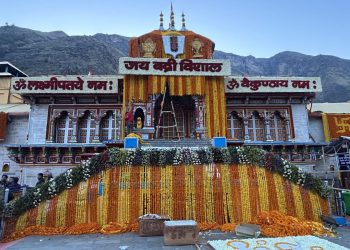 ब्रेकिंग : आज खुल गए बद्रीनाथ के कपाट, चार धाम यात्रा शुरू