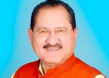 रूद्रप्रयाग : जनपद के लिए 58 करोड़ रुपए से अधिक धनराशि स्वीकृत, लेकिन 13 वर्षो से जाखणी-टेंडवाल मोटर मार्ग अधर मे, कुर्सी के सहारे पहुंच रहे सड़क तक मरीज, विधायक जी द्वारा गोली पर गोली, सीएम से हुई शिकायत