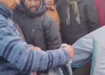 केदारनाथ : चेकिंग के दौरान टेंट के भीतर एक व्यक्ति के पास मिले धारदार हथियार व एयर गन