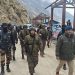 बद्रीनाथ : पुलिस, एटीएस और सेना का संयुक्त फ्लैग मार्च, माणा सीमा तक चलाया सघन चैकिंग अभियान