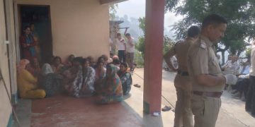 दुखद : जंगल की आग बुझाने गई महिला की दर्दनाक मौत, बेटा घंटों तलाशता रहा मां को