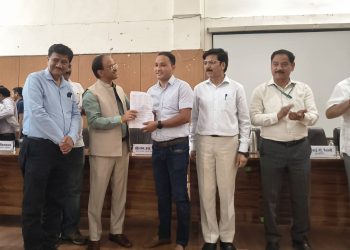 श्रीनगर : गढ़वाल विवि में प्रथम चरण में 35 कर्मचारियों को मिली स्थायी नियुक्ति