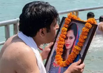 बड़ी खबर : रील्स बनाने को लेकर दुखी पति द्वारा जीवित पत्नी का पिंडदान करने के बाद अब पत्नी आई सामने, जानिए क्या कुछ कहा