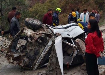 दुखद : यहां कार खाई में गिरी, तीन युवकों की दर्दनाक मौत