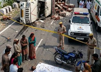 दुखद : पिकअप वाहन ने युवक को मारी टक्कर, मौके पर की मौत, पलटा वाहन