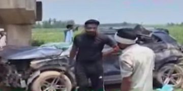 दुखद : नशे में धुत कार चालक ने पांच छात्राओं को मारी टक्कर, एक की मौत चार घायल