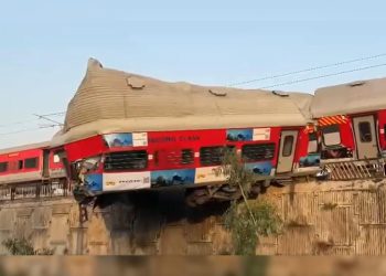ब्रेकिंग : ऋषिकेश में ट्रेन के तीन डब्बे पटरी से उतरे