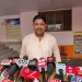 हरिद्वार : सहकारी भंडार चुनाव में बवाल, कैबिनेट मंत्री के चेले विकास तिवारी को लोगों ने दौड़ा-दौड़ा कर पीटा