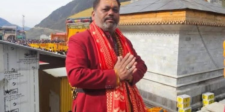रूद्रप्रयाग : चारधाम हक- हकूकधारी महापंचायत के उपाध्यक्ष विनोद शुक्ला बने उत्तराखंड संस्कृति साहित्य एंव कला परिषद के सदस्य