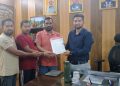 उखीमठ : ज्वेलर्स व्यापारी के घर दस दिन पहले हुई चोरी का मामला गरमाया, व्यापार संघ ने एसडीएम के जरिए एसपी को भेजा ज्ञापन, जल्द खुलासे की मांग