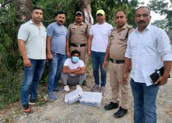 बड़ी खबर : पुलिस और एसओजी को मिली सफलता, 8 अवैध तमंचे व 10 कारतूस के साथ अंतरजनपदीय हथियार तस्कर दबोचा