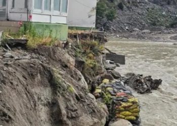 ब्रेकिंग : खौफनाक बना हर्षिल, उत्तरकाशी में दहशत में लोग