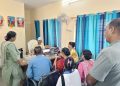 संकट : “बिल भरो, बिजली नहीं” श्रीनगर के केदार मोहल्ले में 4 दिन से अंधेरा, पार्षद ने किया विभाग का घेराव