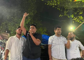 आक्रोश : पेपर लीक प्रकरण में “न्याय दो, रोजगार दो” के नारों से गूंजा रुद्रप्रयाग, प्रदीप थपलियाल के नेतृत्व में यूथ कांग्रेस का बड़ा प्रदर्शन