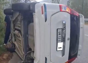 हादसा : बद्रीनाथ हाईवे पर वाहन पलटा, एक घायल