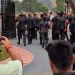 बिग ब्रेकिंग नई दिल्ली : CJP के संसद मार्च के बीच कड़े सुरक्षा घेरे में संसद से बाहर निकाले गए पीएम मोदी,मानसून सत्र के पहले दिन हंगामे से ठप रही कार्यवाही