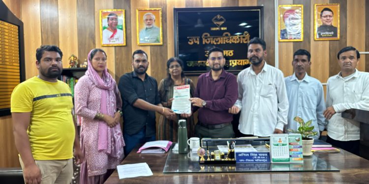 रूद्रप्रयाग : ऊखीमठ के ओंकारेश्वर मंदिर के कोठा भवन का द्वितीय चरण कार्य शीघ्र शुरू हो, व्यापार मंडल ने CM को भेजा ज्ञापन